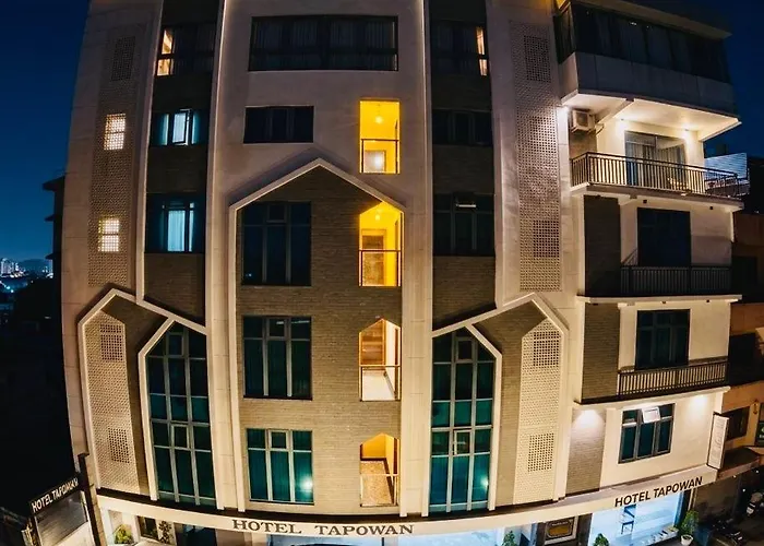 Hotel Tapowan - Near Tribhuvan International Airport